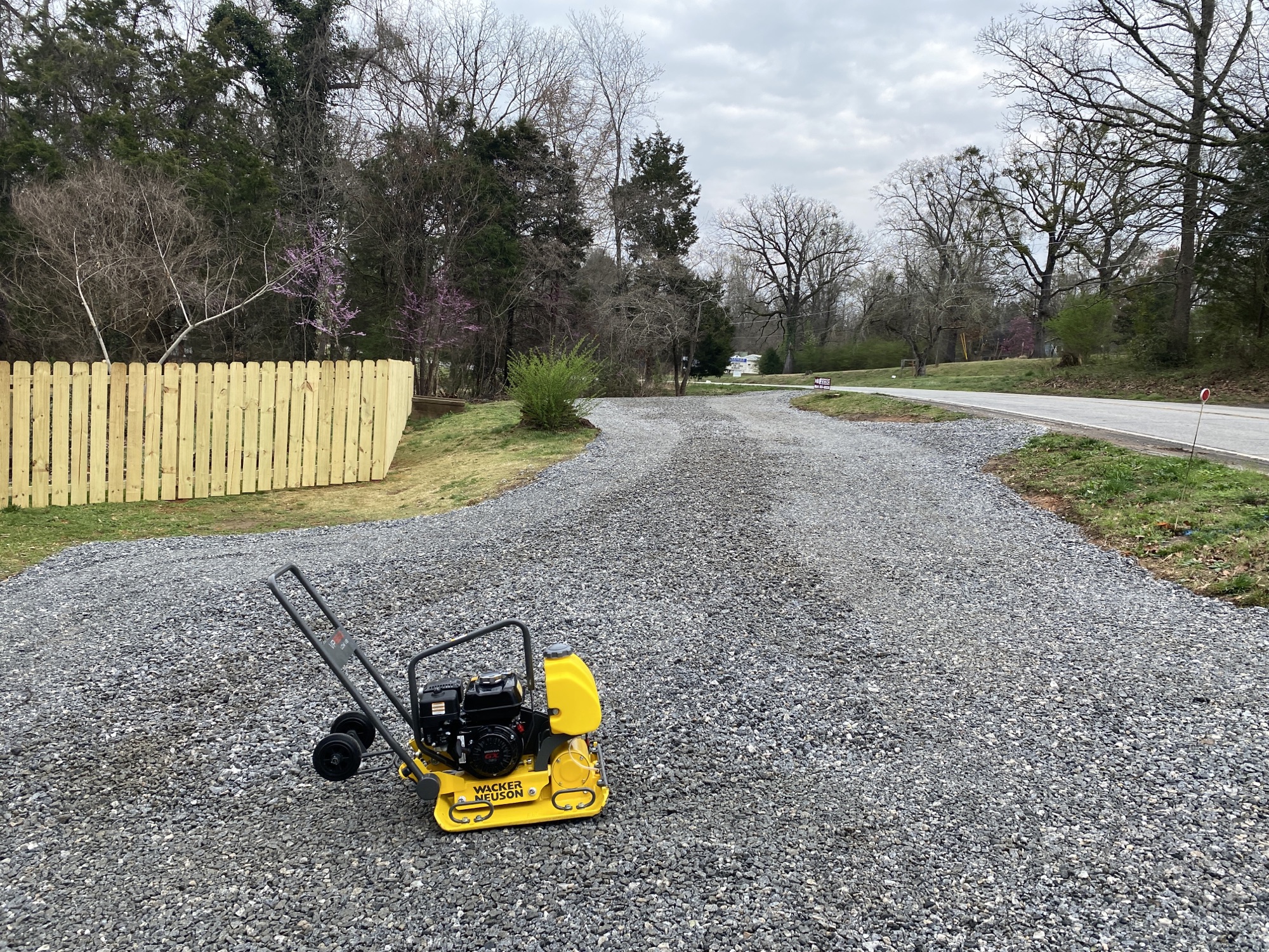 Gravel driveway compactor